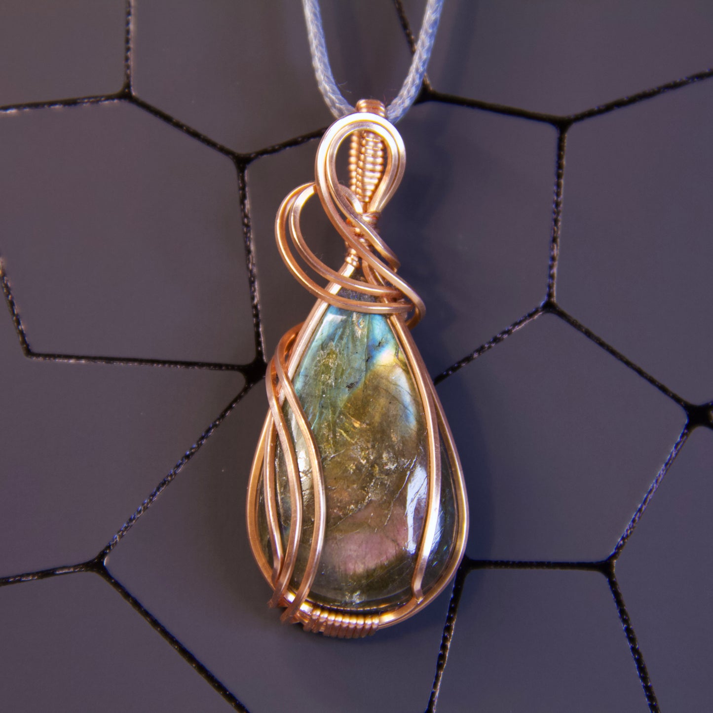 Multi-Fire Labradorite in Copper